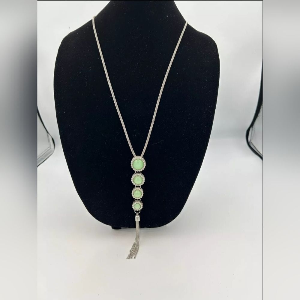 Vtg. Charming Charlie Silver Tone Mesh Chain Green Beads W/Rhinestone Necklace